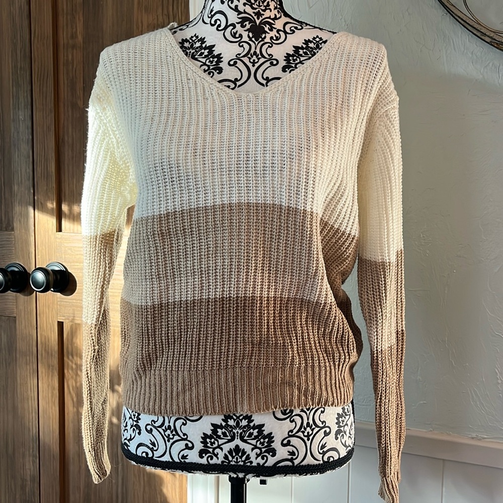 NWT deep V back sweater